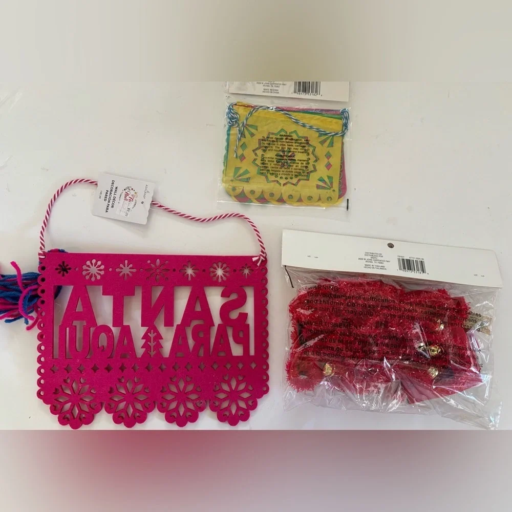 Spanish Christmas 6 ft garland (2) and hanging sign NEW NWT 3 item festive decor